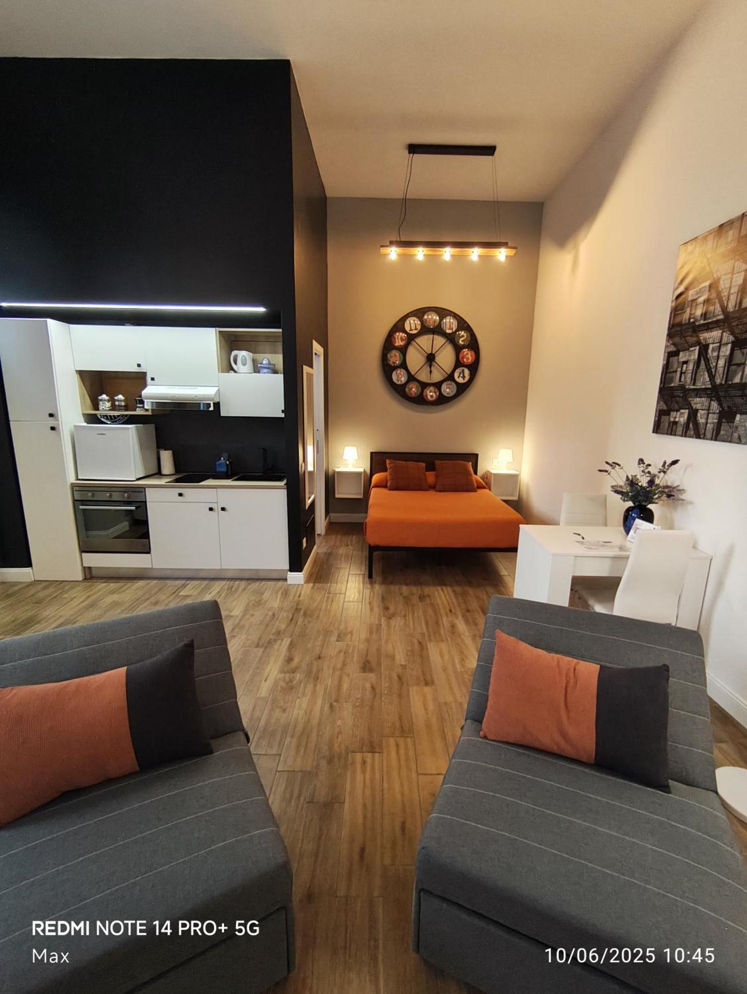Apartment Loft 18a - Casa Con Ingresso Indipendente E Parcheggio Gratuito *