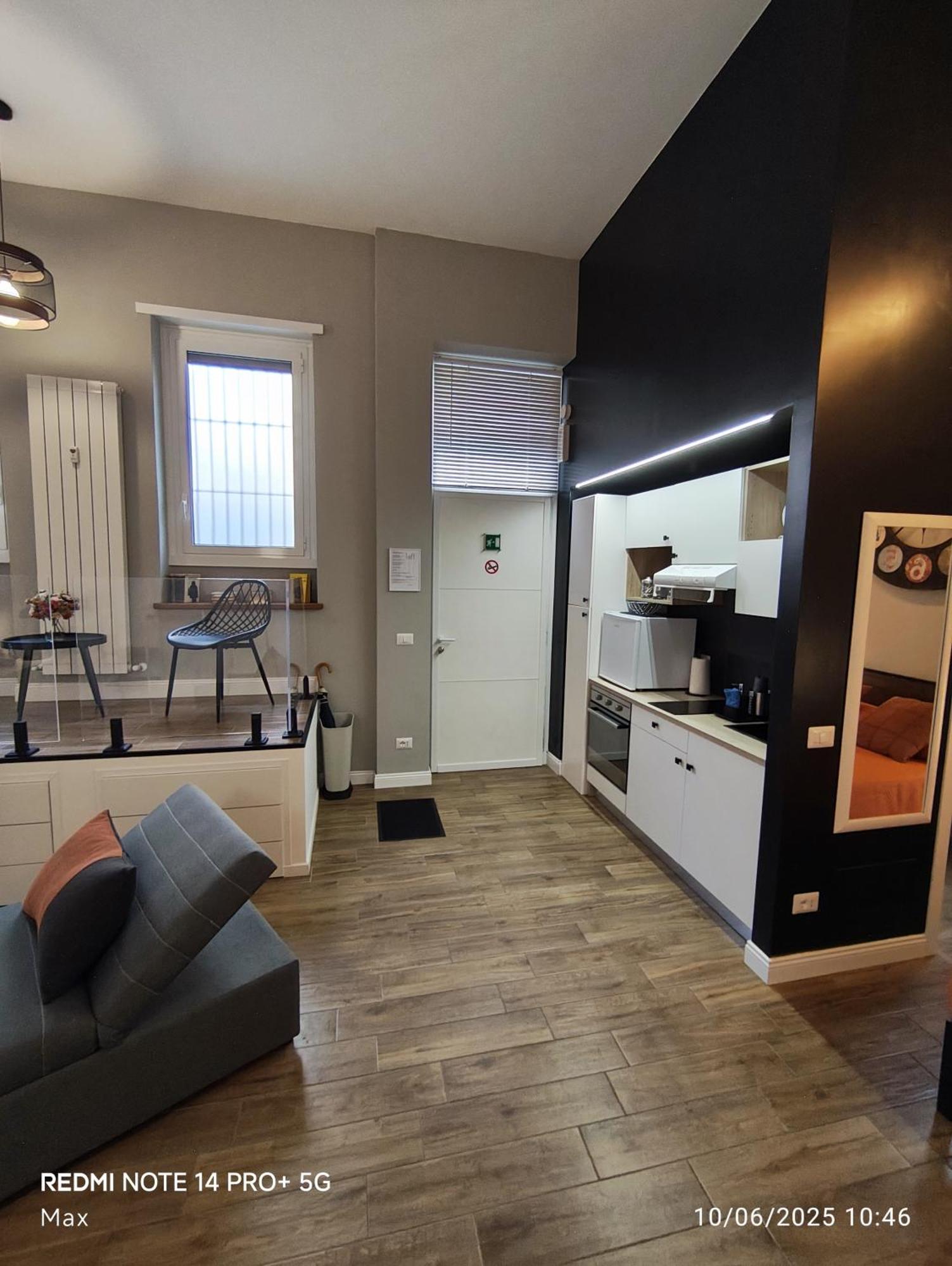 Apartamento Loft 18a - Casa Con Ingresso Indipendente E Parcheggio Gratuito *